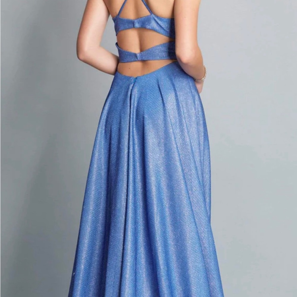 Prom Dress - Picture 3 of 6
